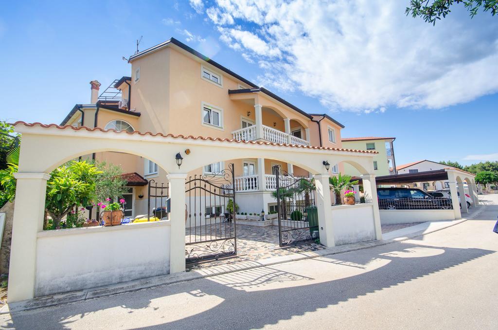 Apartments Villa Amfora Rovinj Kültér fotó